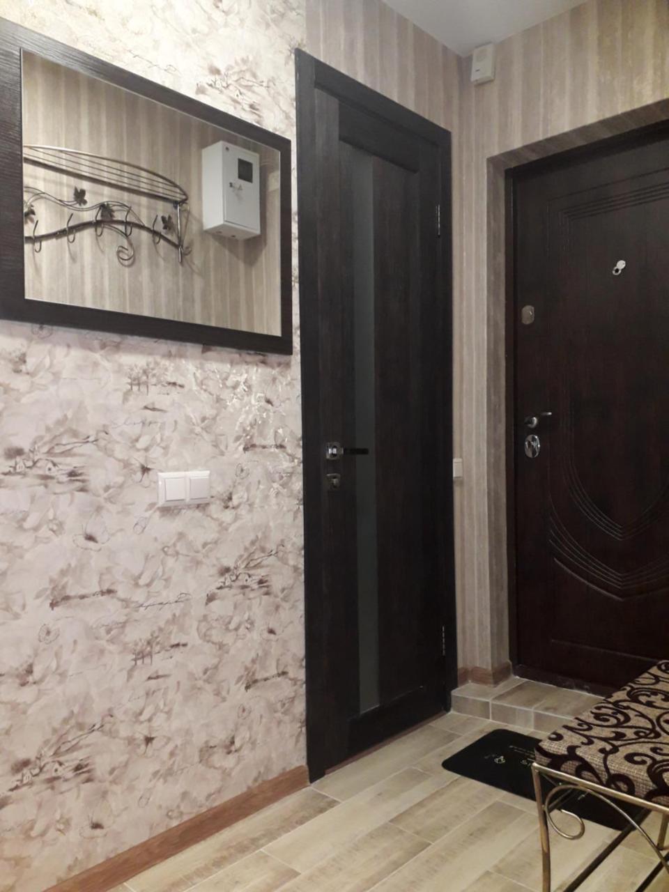 Apartment 30 M2 On Sergei Esenin 11 Kharkiv Exterior photo